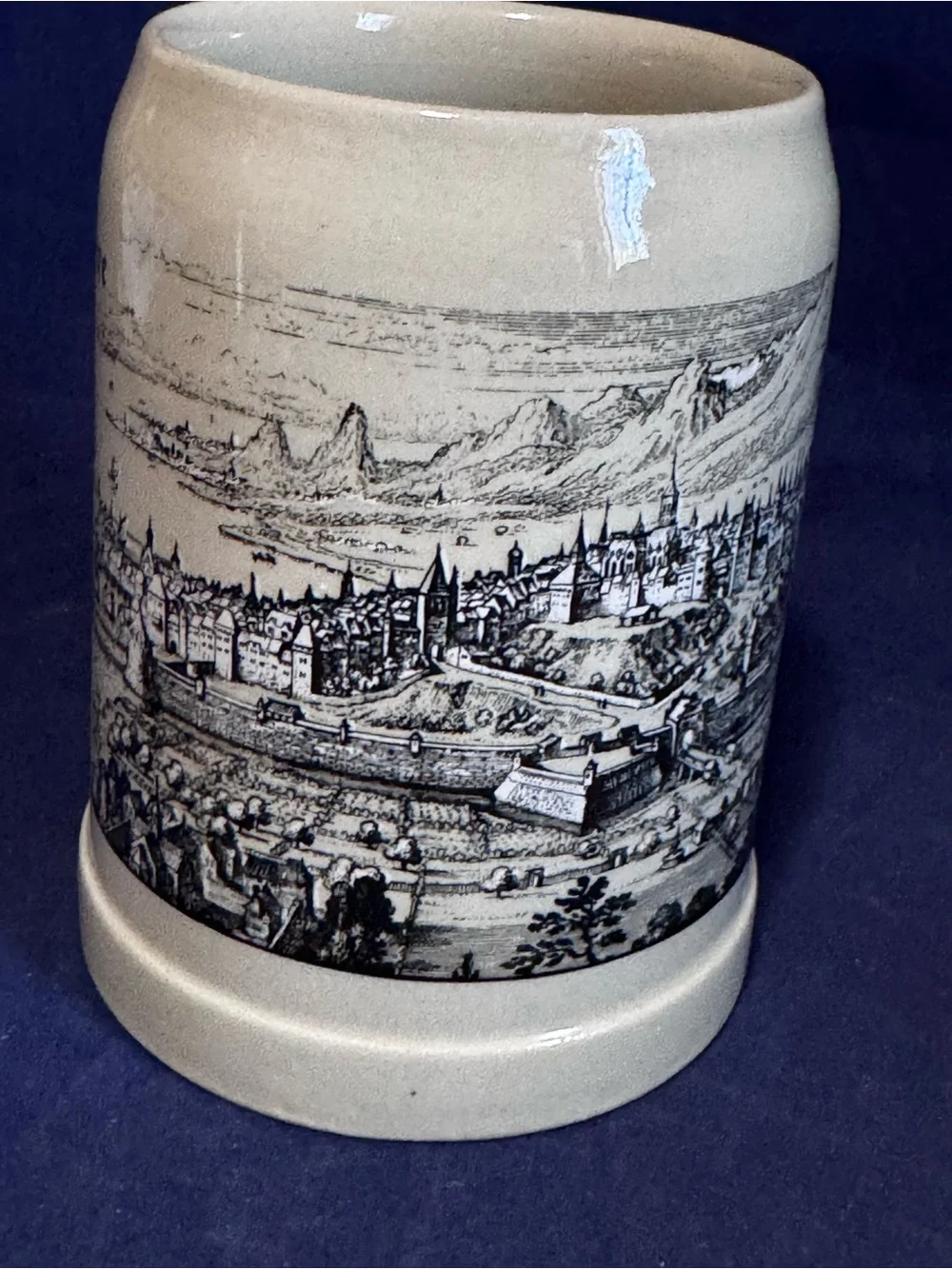 Marzi & Remy German Stonewear Geneve Scenic Beer Stein Mug 0.5 liter Damage